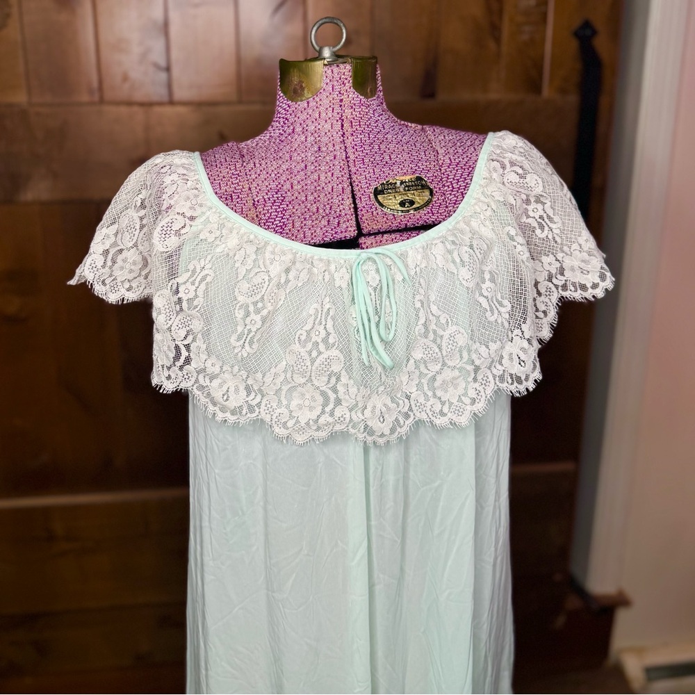 Vintage 60s RARE designer Lucie Ann II  mint Grecian negligée peignoir maxi slip
